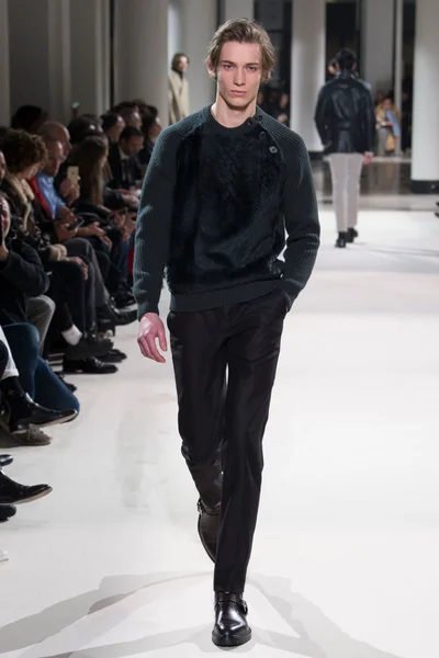 Look 6